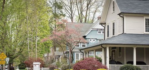 新法规定税务部门须向纳税人用简洁语言说明房产税评估的过程。