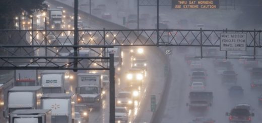 此波降雪由南方各州一路北上，部分交通受影响。(美联社)