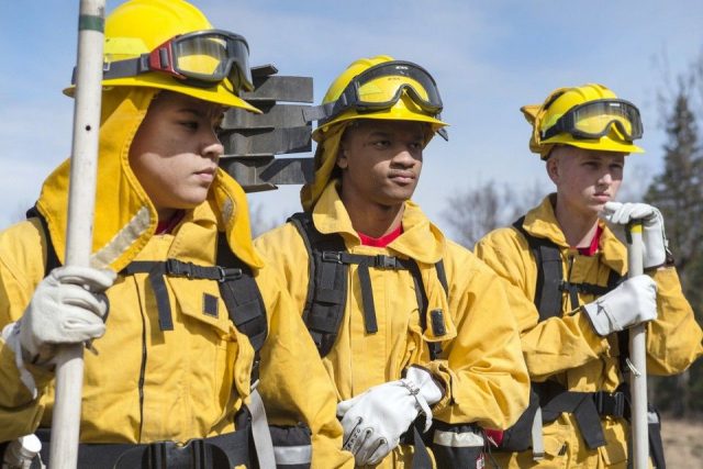 26.所有其他保护服务工作者的一线主管