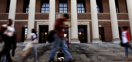 全美顶级学府神秘录取程序曝光!华裔哪些学生更容易被录取,大数据告诉你...