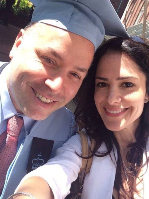 新泽西豪宅起火科技总裁一家四口被杀 其兄成疑凶