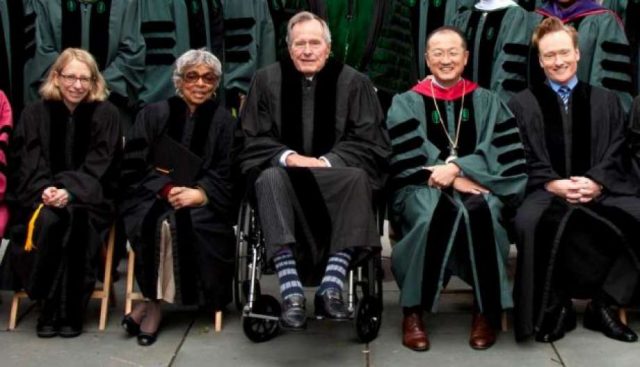 快讯！这位深爱中国的美国前总统因病去世 终年94岁