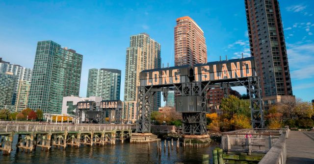 亚马逊正重新考虑第二总部选址 纽约人真快把首富吓跑了? 亚马逊正重新考虑第二总部选址 纽约人真快把首富吓跑了?