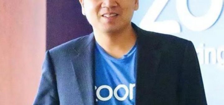 励志!不会英语,拒签8次,从中国移民美国,如今身价30亿美元