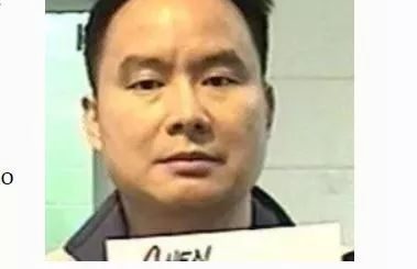 卖假货华男摊上大事了，弃百万美元保释金，逃回中国遭FBI通缉