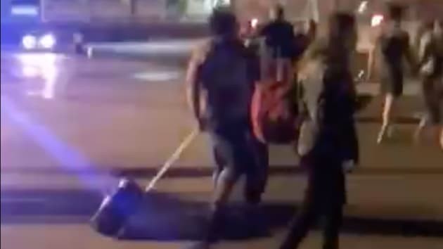 纽瓦克航站楼惊响警报 旅客丢下行李忙逃离 最后发现……