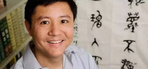 涉威胁殴打、性侵敲诈,中国留学生起诉美国华人教授!