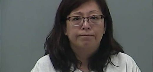 华裔夫妇涉嫌盗取医学商业机密 恐面临10年监禁