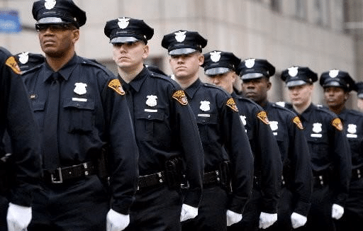 在美国生活有那些必须要懂得潜规则？