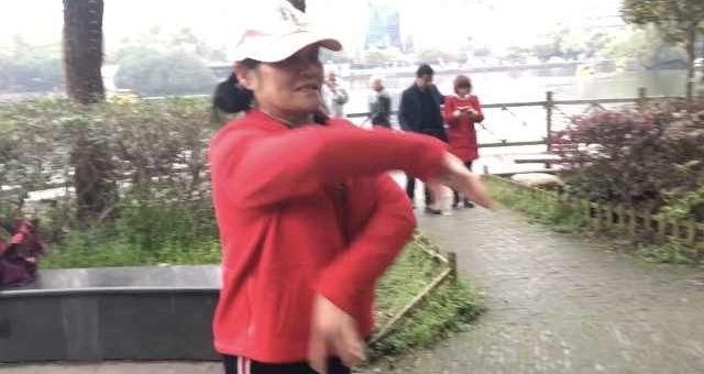 华人纪实:六旬中国大妈嫁来美国的真实经历