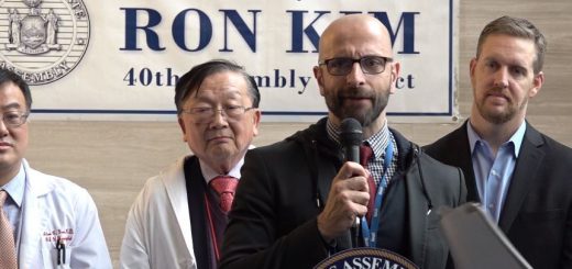 纽约州议员:公共卫生危机爆发 政府该免费发口罩