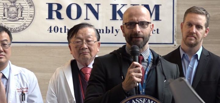 纽约州议员:公共卫生危机爆发 政府该免费发口罩