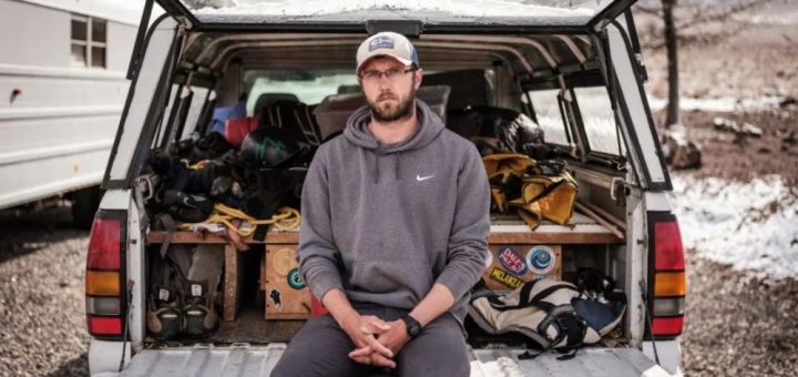 美国小哥断网"进山"25天，不知全球疫情爆发！出来后简直懵逼了！