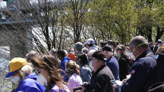 Crowds Defy Social Distancing to Watch Blue Angels and ...