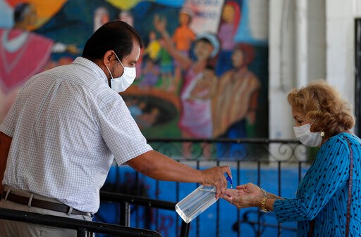 震惊！洗手液置于过热车内可能会爆炸_图1-3