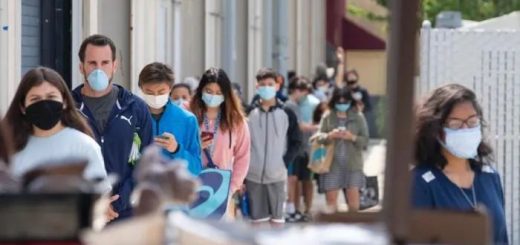 CNN华裔记者采访让摘口罩,亚裔医护人员一遍抗击病毒,一边遭受种族歧视!