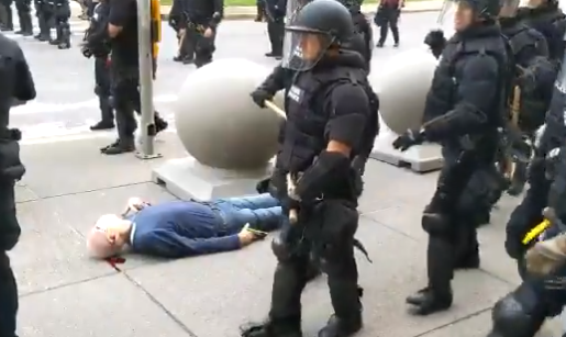 纽约75岁男子遭暴力执法后 警局一部门57人集体辞职… 纽约75岁男子遭暴力执法后 警局一部门57人集体辞职…_图1-2