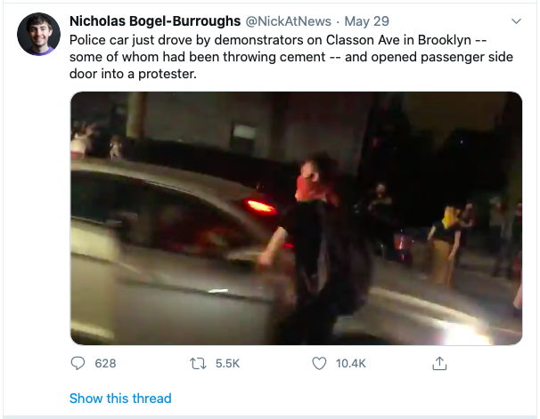 行驶中突开车门撞击抗议者 又一纽约警察被处分 行驶中突开车门撞击抗议者 又一纽约警察被处分_图1-3