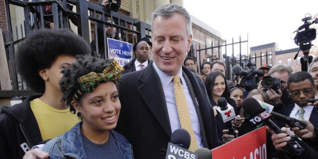 Bill de Blasio\\\'s daughter arrested as protests in New York rage ...