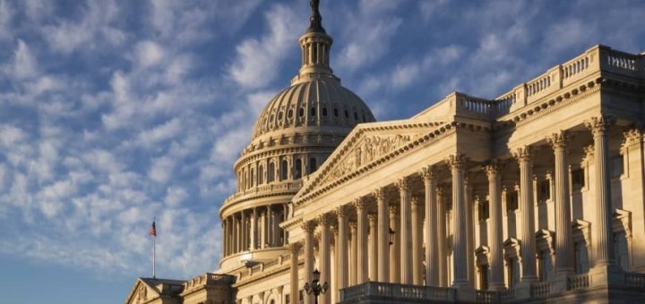 有小孩的家庭迎来好消息 众议院通过两项育儿法案_图1-1