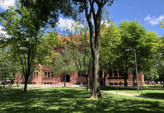 ICE留学生新规引发美国高校混乱_图1-1